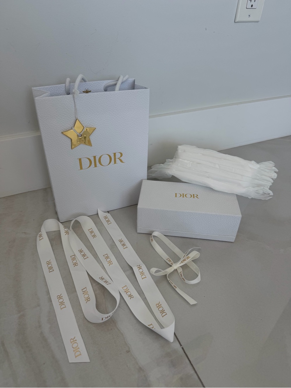 Fabulous Dior Gift Set! Box Shopping Bag w Gold Star 2 Logo Ribbons Tissue Paper